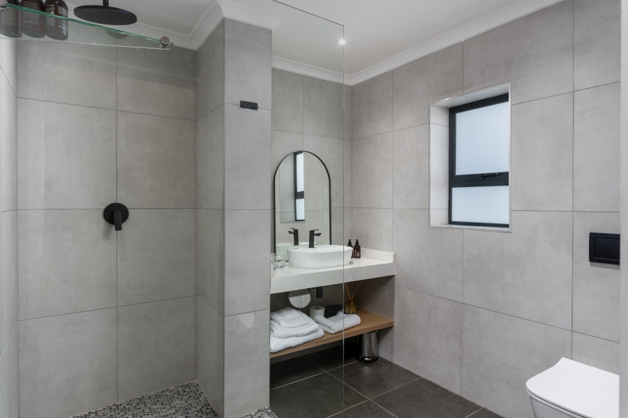 7 Bedroom Property for Sale in Franschhoek Rural Western Cape